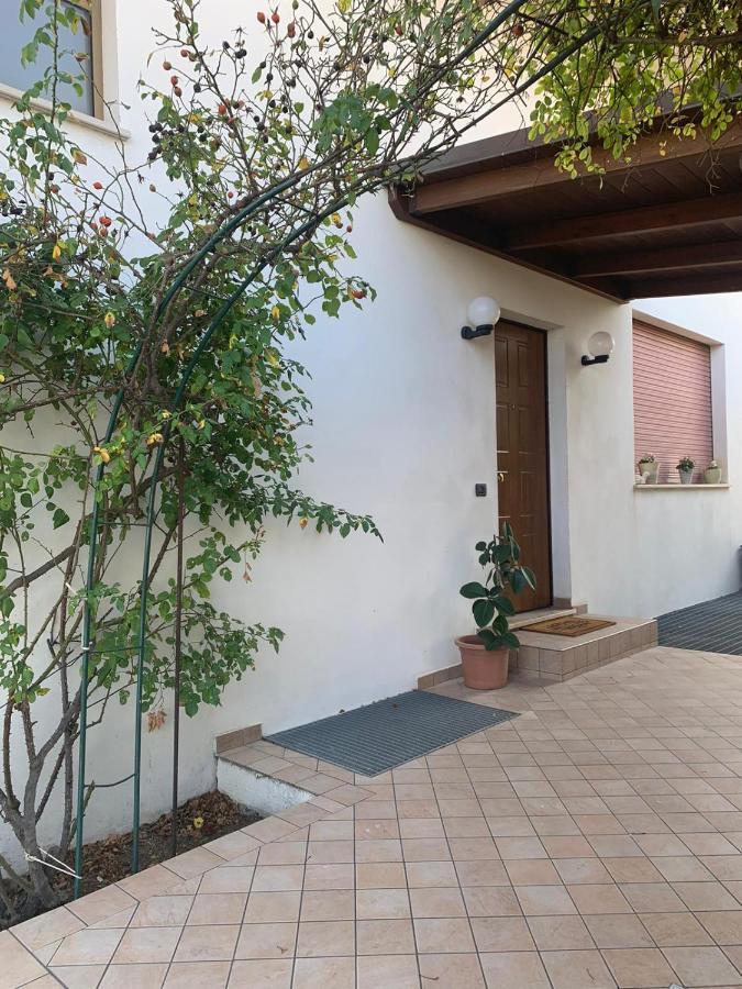La Casa Di Roberto Bed & Breakfast Madonna Della Pace Bagian luar foto